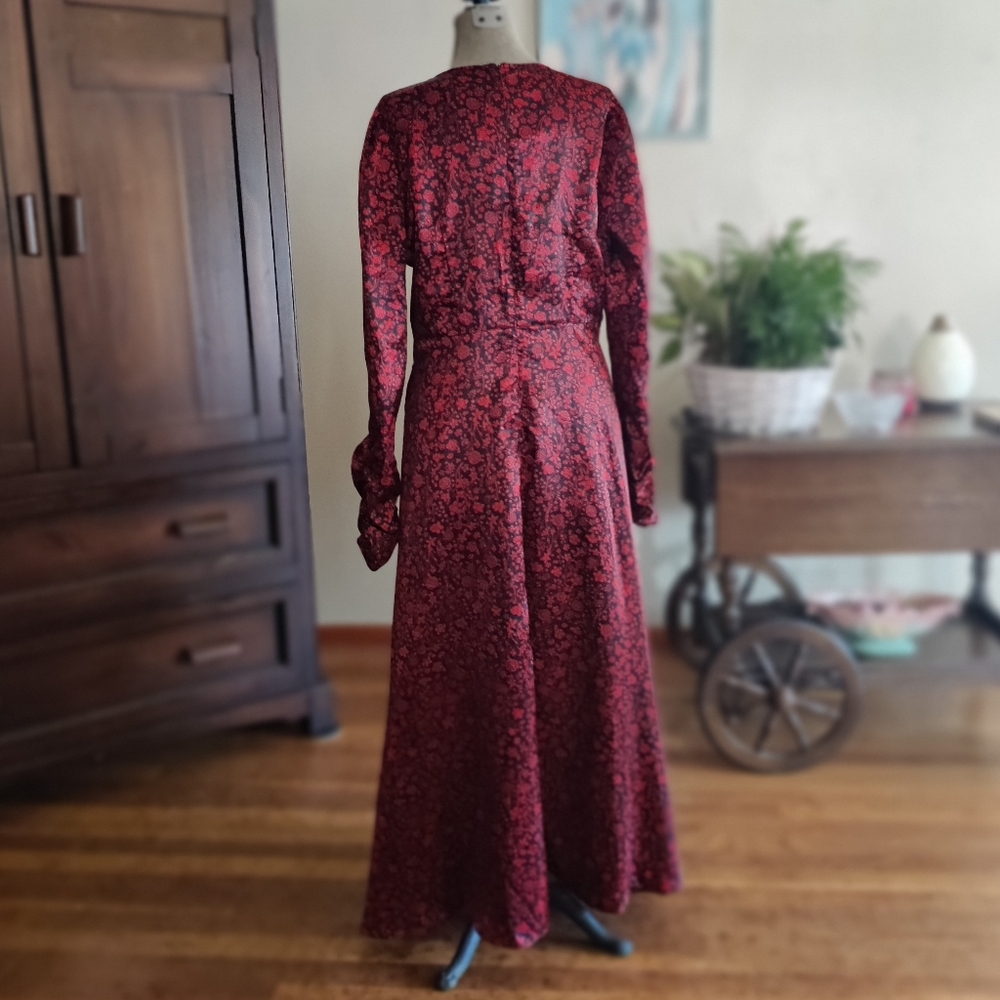 o.p.t floral dress red black Long Sleeve XL